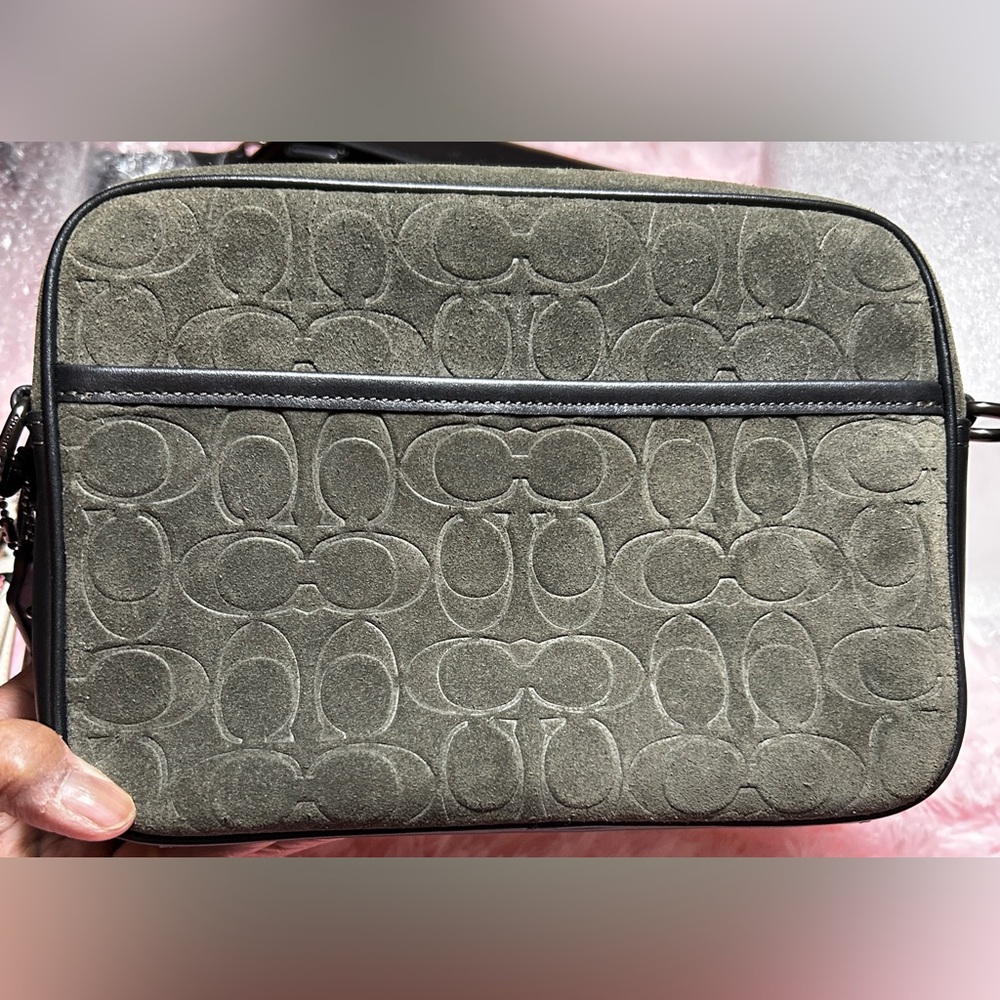 COACH FLIGHT BAG SIGNATURE SUEDE/DARK ARMY GREEN - Picture 2 of 10
